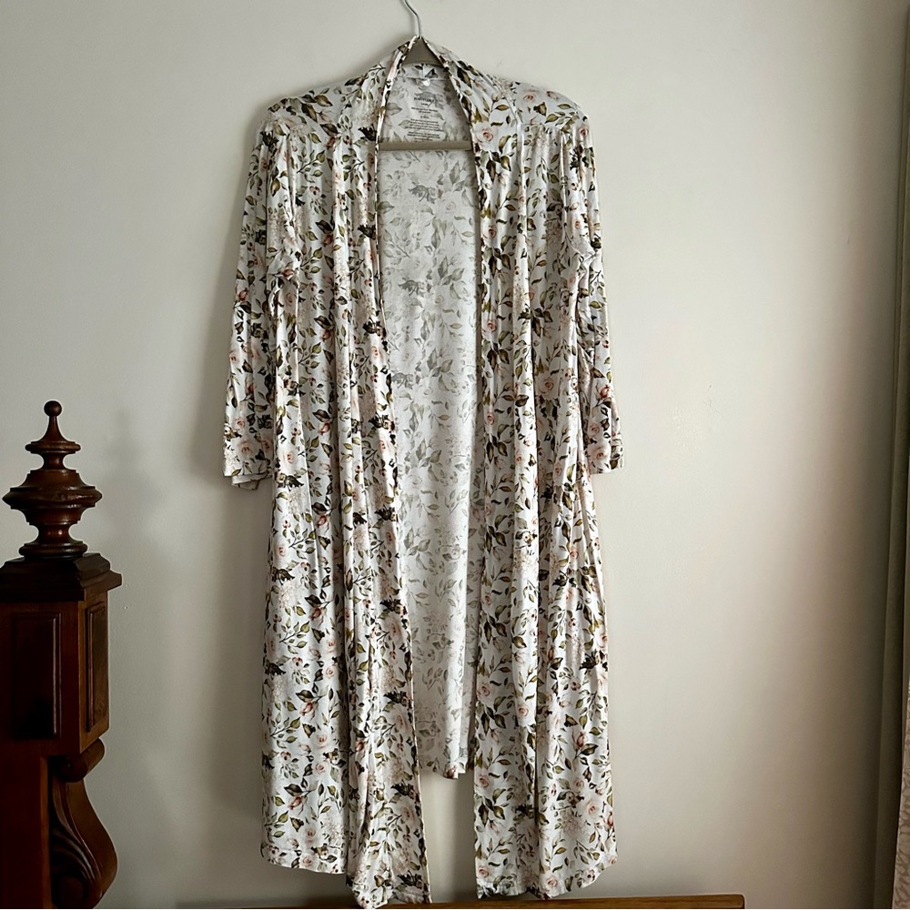 Posh Peanut • Vintage Floral Bamboo Viscose‎ Robe